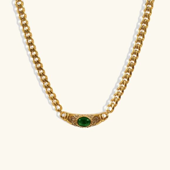REVOLVE Jewelry - Vintage green diamond necklace N994